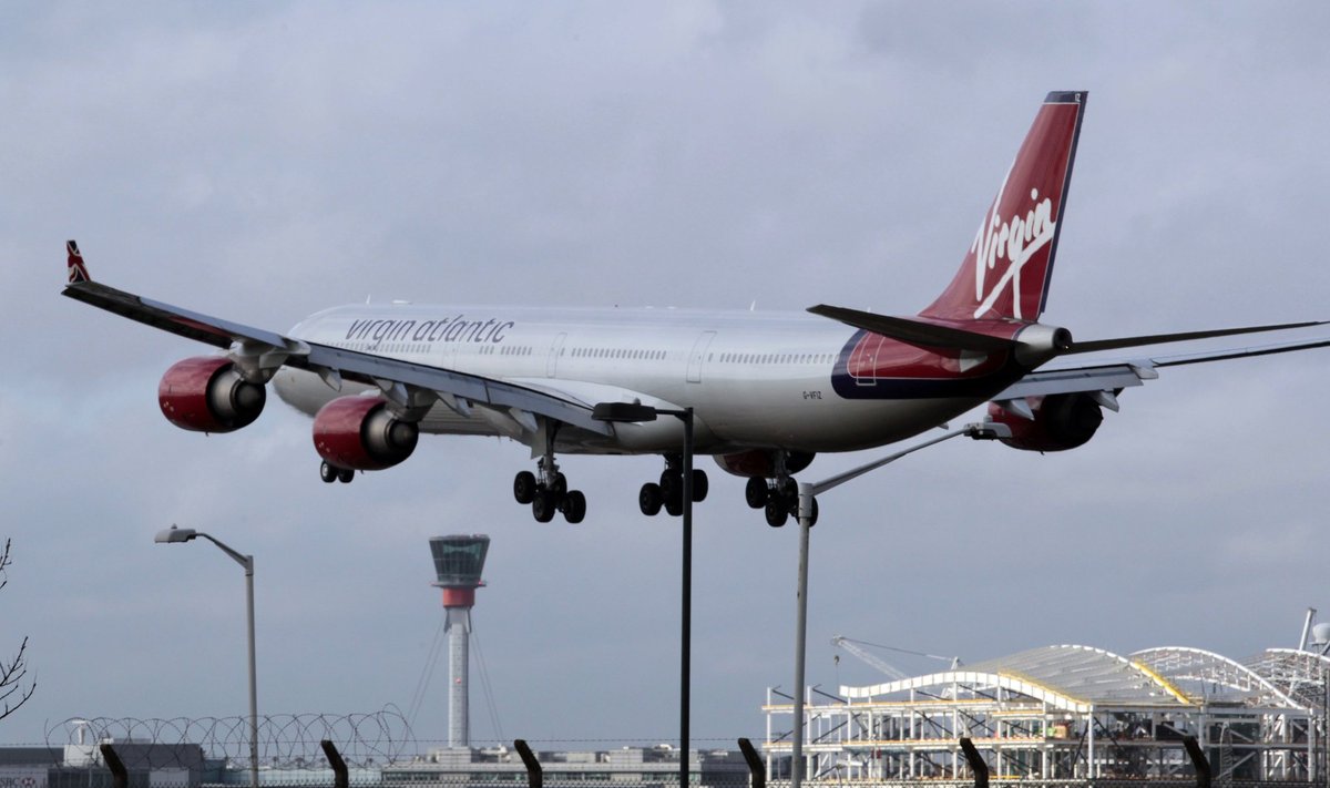 „Virgin Atlantic“ lėktuvas viename iš Londono oro uostų