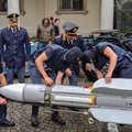 Italų policija krėtė kraštutinių dešiniųjų grupuotę, artimą Ukrainos separatistams – rado ginklų arsenalą ir kovinę raketą