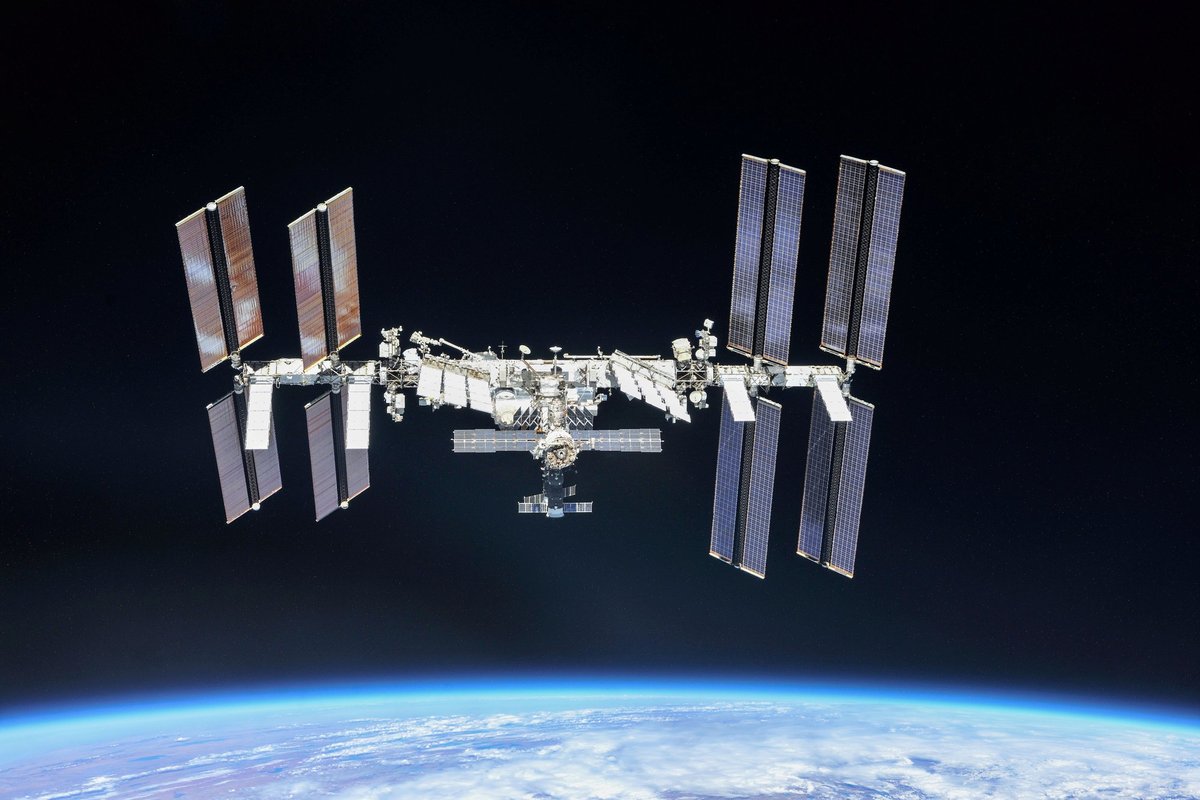 NASA har bestilt tre kommersielle romstasjoner for å erstatte den aldrende ISS