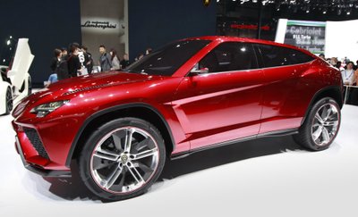 "Lamborghini Urus"