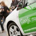 „Apple“ lenda į „Google“ daržą: pastebėti kameromis apkarstyti automobiliai