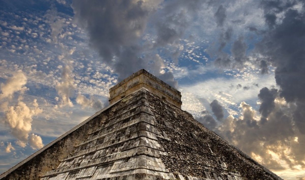 Majų kalendorius apokalipsę skelbia gruodžio 21 d.