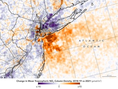 Oro užterštumas prie JAV uostų. NASA/ESA nuotr.