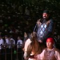S. Seagalas pasirodė Kirgizijos klajoklių žaidynėse