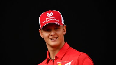 Oficialu: Schumacherio sūnus debiutuos F-1 lenktynėse