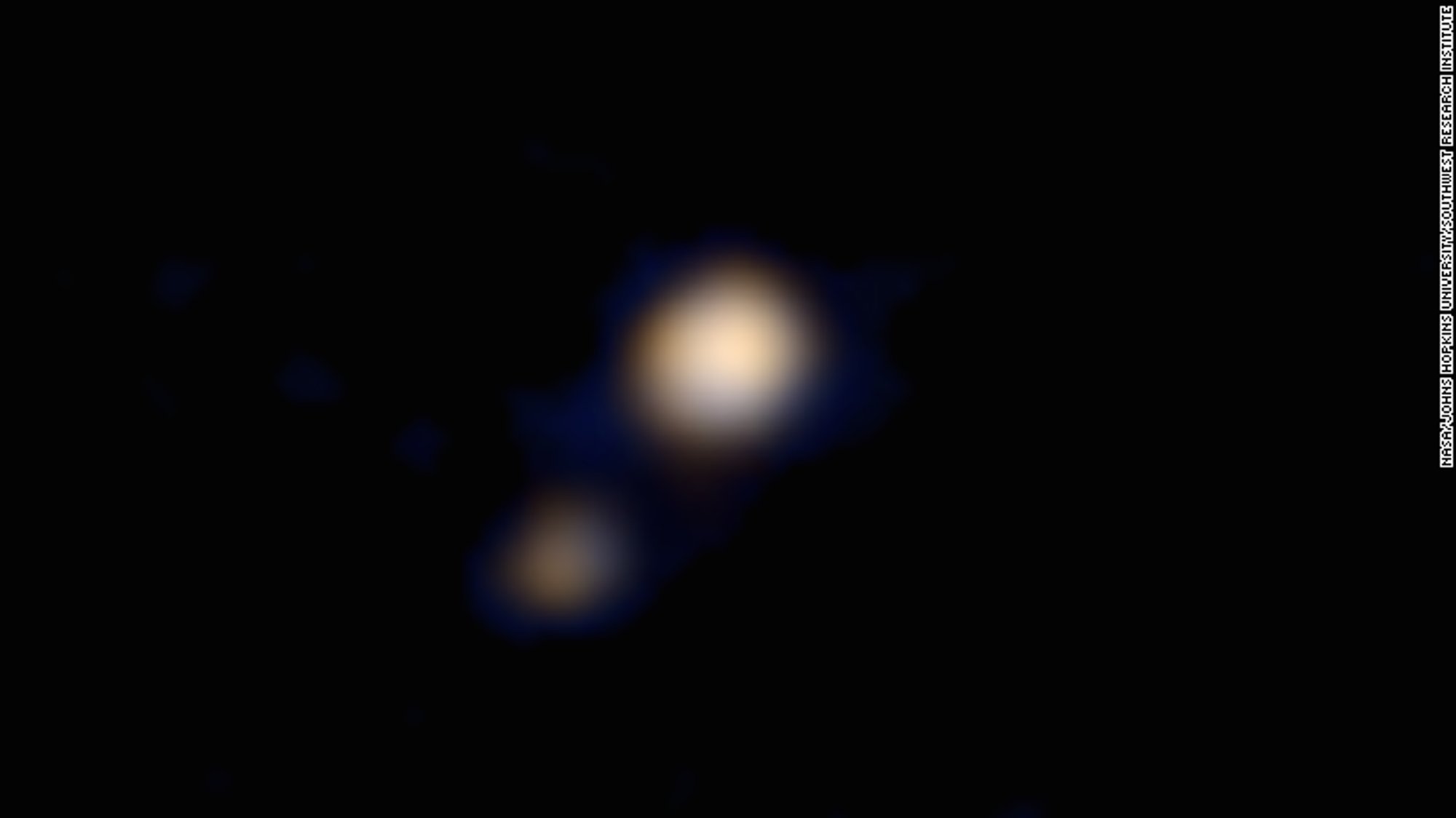 Paviešinta pirmoji NASA „New Horizons“ spalvota Plutono nuotrauka ...