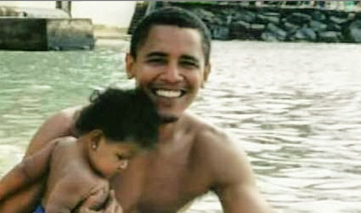 B. Obama su dukromis