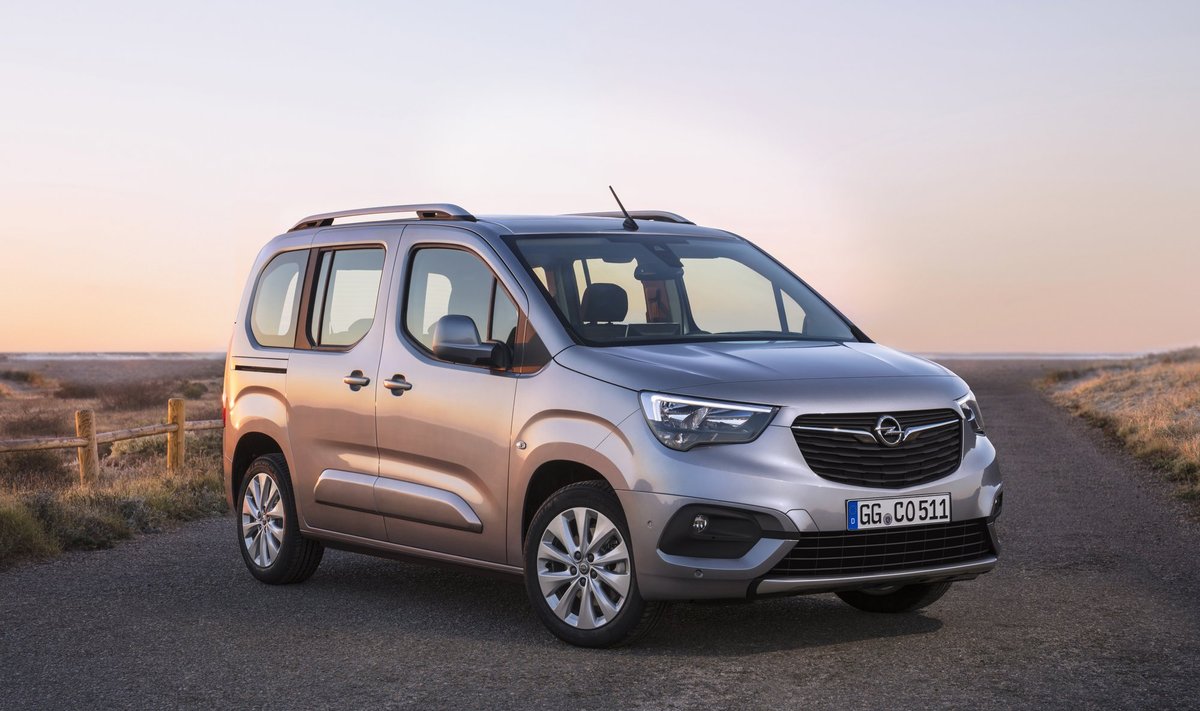 "Opel Combo Life"