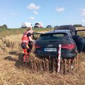 Panevėžio rajone „Audi“ nuskriejo nuo kelio: nukentėjo trys suaugusieji ir kūdikis
