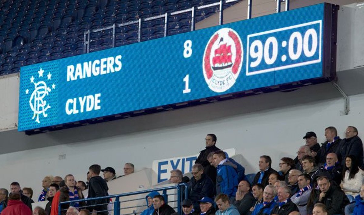 "Rangers" - "Clyde" klubų mačo švieslentė (rangers.co.uk nuotr.)