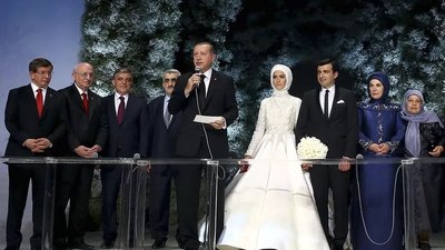 R. T. Erdoganas su savo dukra ir žento Selcuko Bayraktaro bepiločiai orlaiviai „Bayraktar TB2“