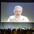 J. Assange'as perspėja apie naujus nutekintus dokumentus