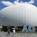 Viruso gaisras „Australian Open“ išvakarėse: grįžti į izoliaciją reikia šimtams žaidėjų