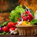 Gudrybės, kurios padės ilgiau išsaugoti iš parduotuvės parsineštas daržoves ir vaisius
