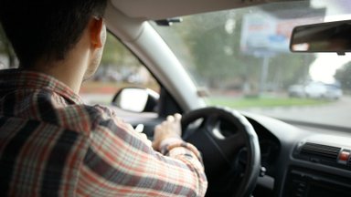 Klaipėdos rajone susigrūmė taksi vairuotojas ir agresyvus keleivis