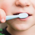 Vaikų dantų priežiūrai vien tinkamų priemonių nepakanka