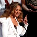 Beyoncé – pirmoji juodaodė atlikėja, įkopusi į pirmąją „Billboard“ sąrašo vietą kantri dainų kategorijoje