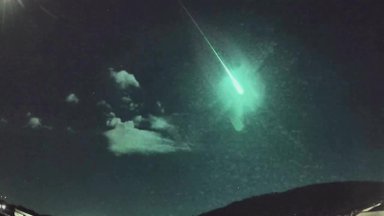 Naktį virš Europos praskriejo milžiniškas švytintis objektas – meteoras