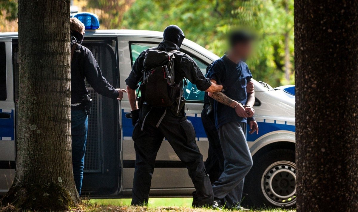 Vokietijos policija sulaikė galimai teroro aktą planavusius ultradešniųjų pažiūrų vyrus