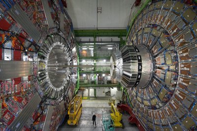 CERN Kompaktinis mionų solenoidas.
