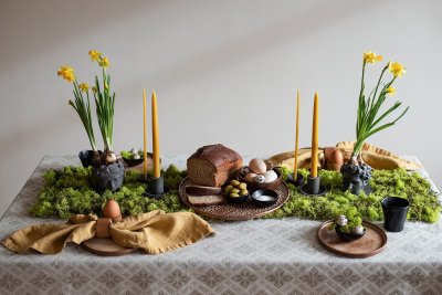 Velykų stalo dekoras (Rimvydo Slavyko nuot. Stalo dekoras - Monika Kulpytė)