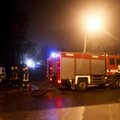 Naktį Vilniuje iš daugiabučio evakuota 50 žmonių, viena moteris žuvo