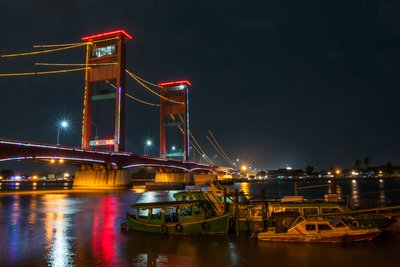Palembango miesto simbolis - Ampera tiltas