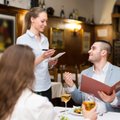 8 klaidos, kurias darote valgydami restoranuose ar kavinėse
