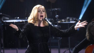 Lietuviai išprotėjo – šluoja bilietus į Adele koncertą Vokietijoje, moka net ir 800 eurų