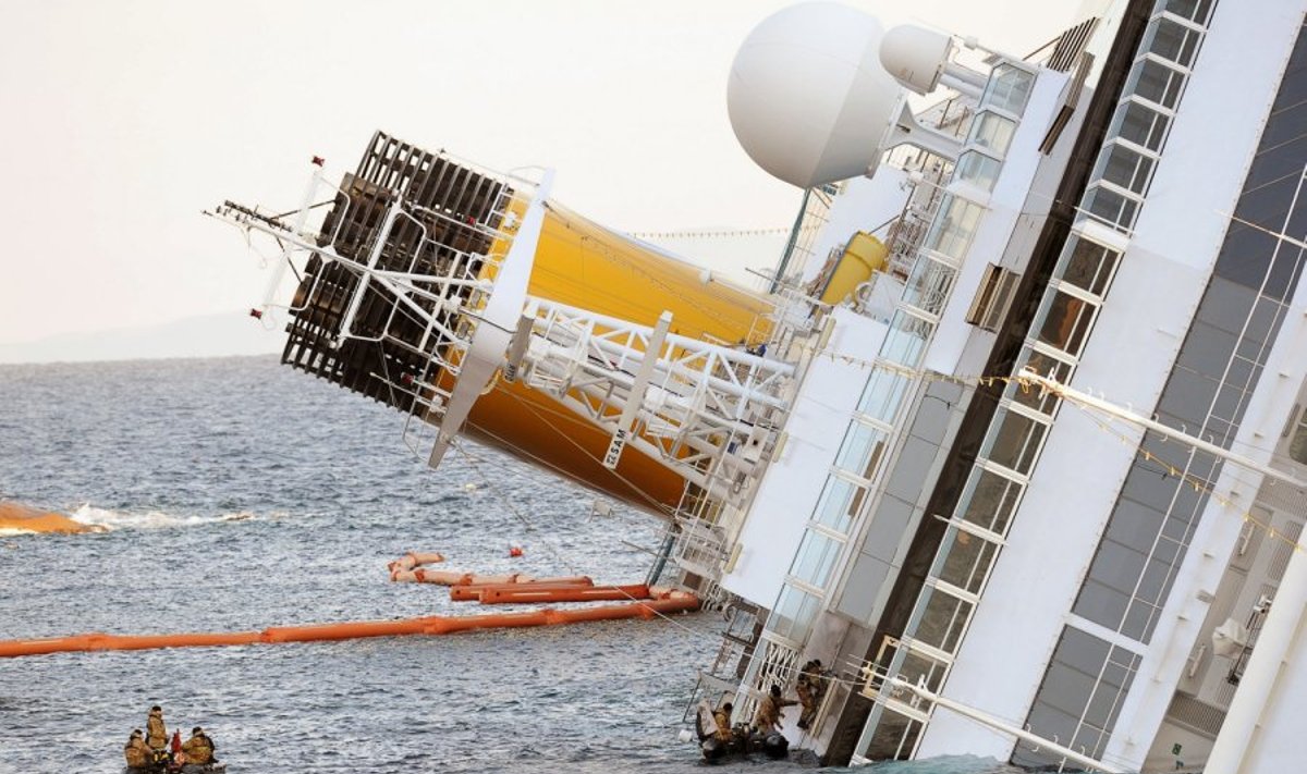 Nuskendęs laivas "Costa Concordia"