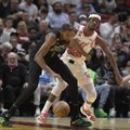 NBA rekordų metraščiuose Wilkinsą aplenkęs Durantas patyrė traumą