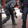 Kruvinas išpuolis Švedijoje: kai kurie manė, kad tai pokštas ir su užpuoliku norėjo fotografuotis