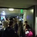 Vilniaus oro uosto lankytojai nustebo: apie gaisro pavojų pranešė tik lietuviškai