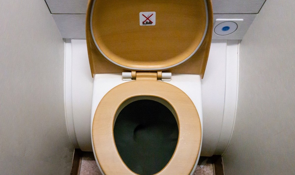 Lėktuvo tualetas