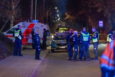 Nelaimė Vilniuje: nuo elektros laido užsidegė paauglys ir jam padėti atskubėjęs medikas