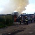 Klaipėdoje ugniagesiai malšino gaisrą garaže (II)
