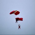 Didžiojoje Britanijoje nufilmuota neišsikleidusio parašiuto drama