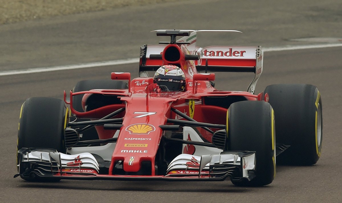 F-1 "Ferrari" naujas automobilis