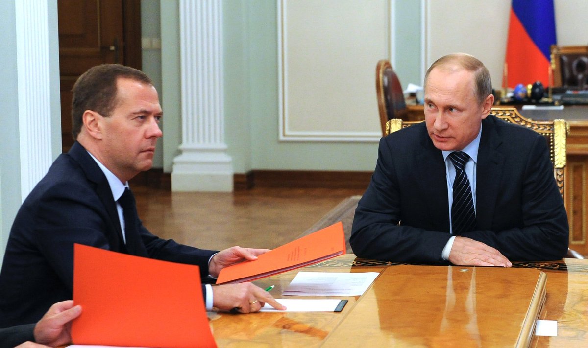 Dmitry Medvedev, Vladimir Putin