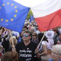 Didelio mitingo Varšuvoje dalyviai protestuoja prieš vyriausybę
