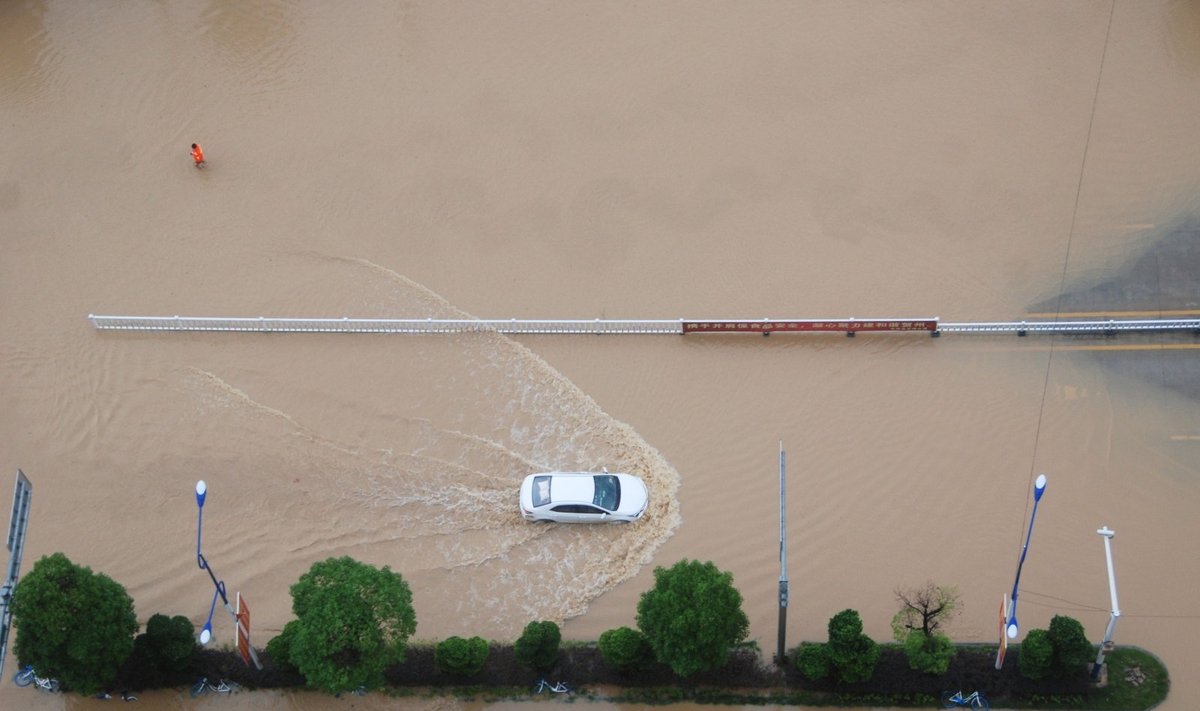 Vidurio Kinijoje potvyniai pareikalavo mažiausiai septynių gyvybių