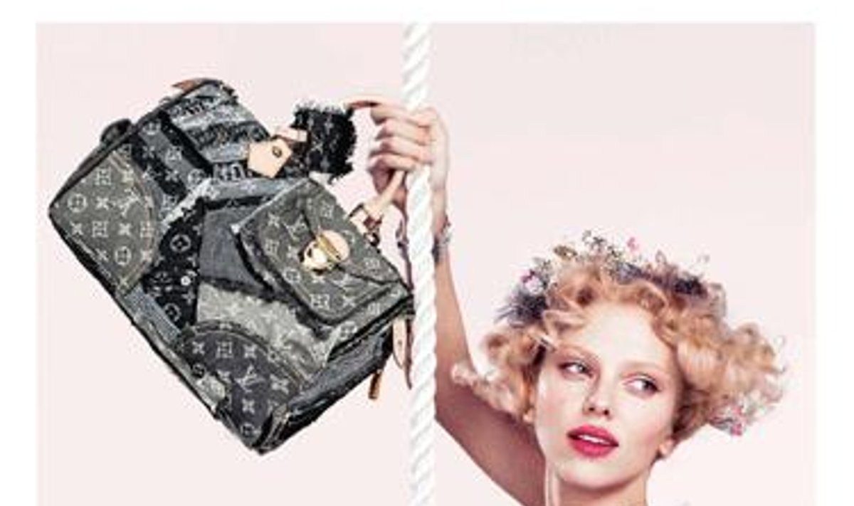 Scarlett Johansson naujausioje Louis Vuitton reklamoje