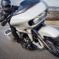 Naujasis „Harley-Davidson CVO Road Glide“ suderino stilių, galią ir technologijas