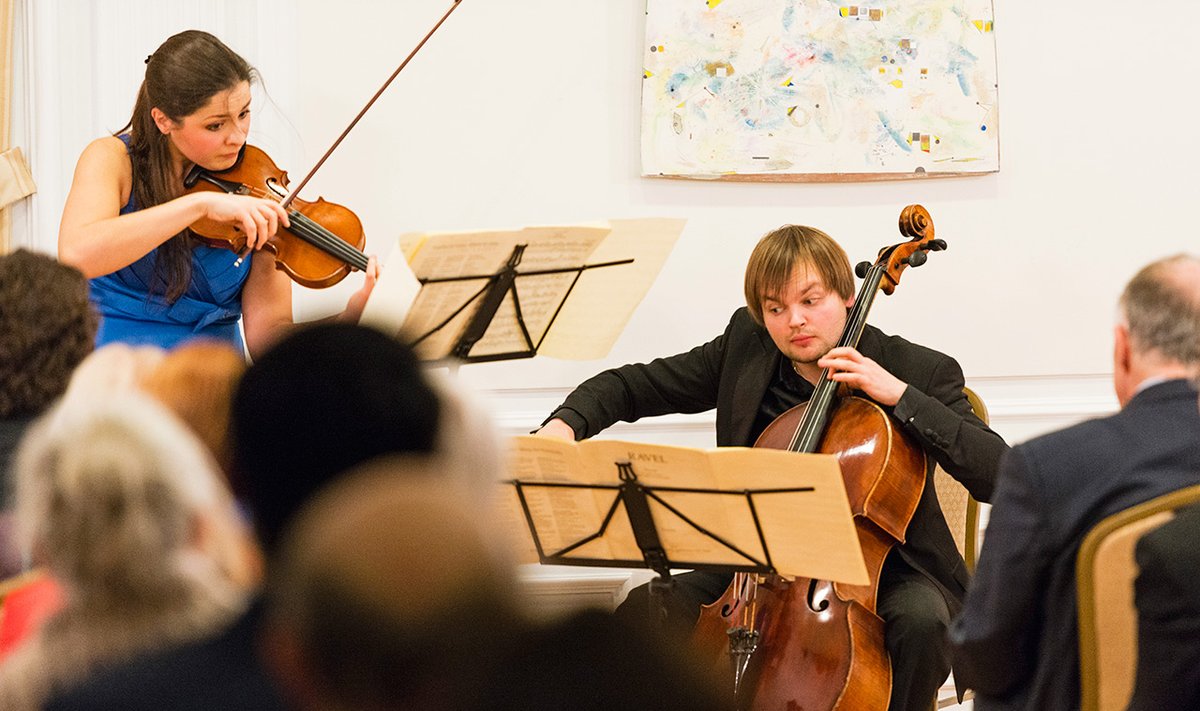 Dalia Dedinskaitė, violin and Gleb Pyšniak, cello performing Ravel at the Lithuanian Embassy in Washington      Photo Ludo Segers