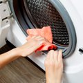 Ar skalbimo mašinos dureles reikia palikti atidarytas, o gal taip kyla pavojus ją sugadinti?