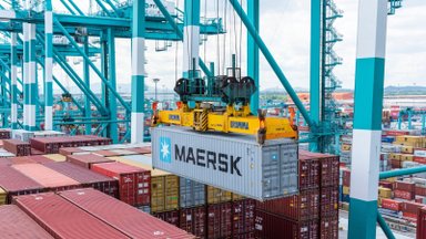 „Maersk“: dėl išpuolių Raudonojoje jūroje laivybos apimtys susitraukė net penktadaliu