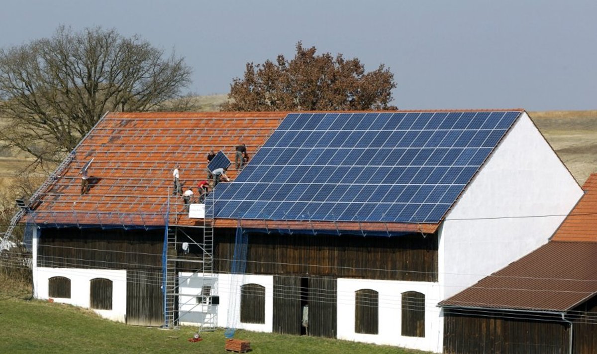 Saulės baterijos, saulės energetika, saulės elektrinės