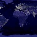 NASA nuotraukose: nuo mirguliuojančių miestų iki tamsiosios pasaulio pusės