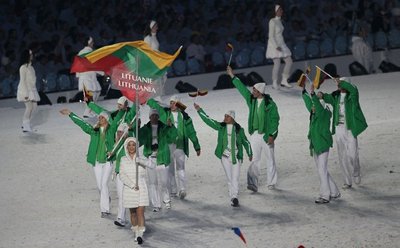 Lietuvos delegacija Vankuverio žiemos olimpinių žaidynių atidaryme