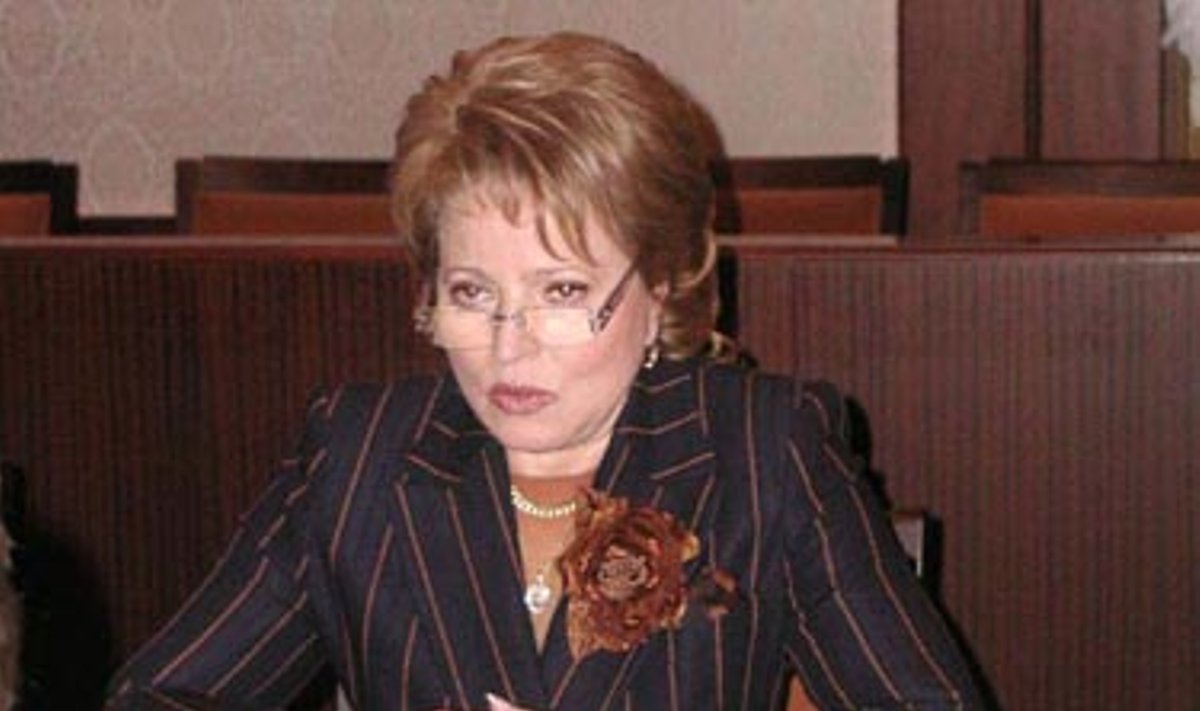Valentina Matvijenko, Sankt-Peterburgo gubernatorė